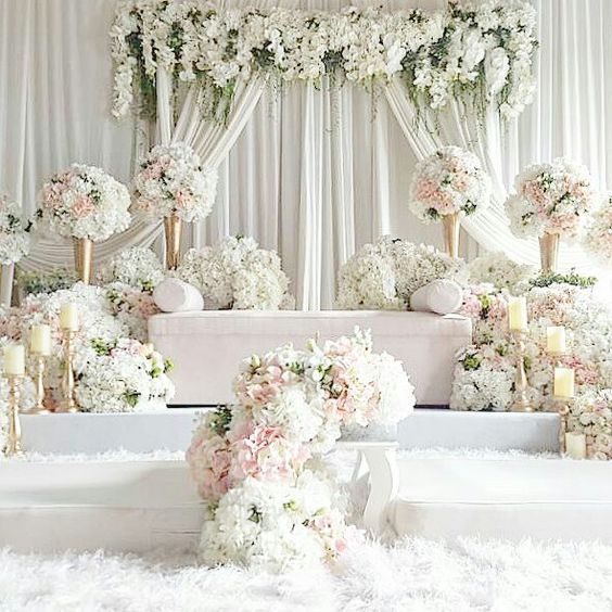 12 Idea Pelamin Tema Putih Untuk Majlis Kahwin - Pesona 