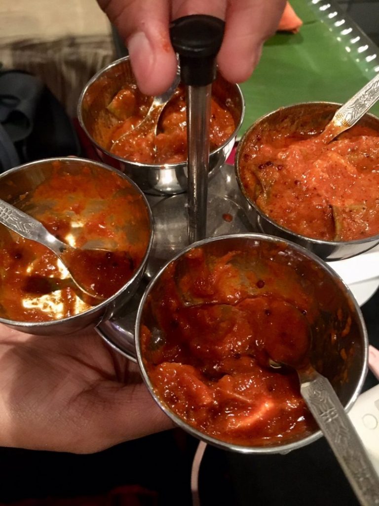 Aroma Nasi Daun Pisang Dengan MasakanTradisi Selatan India Menggamit Rasa